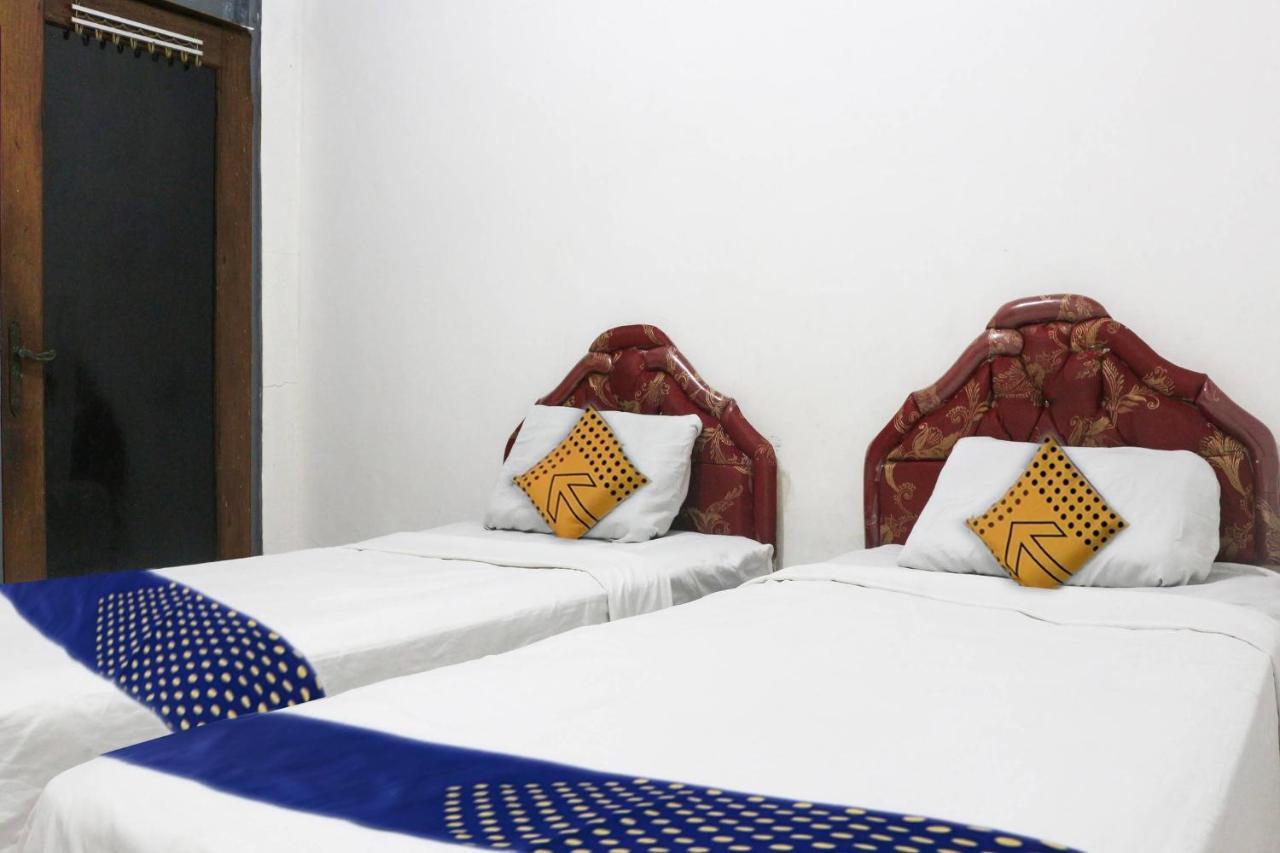 Spot On 91212 Hotel Kelimutu Κούπανγκ Εξωτερικό φωτογραφία